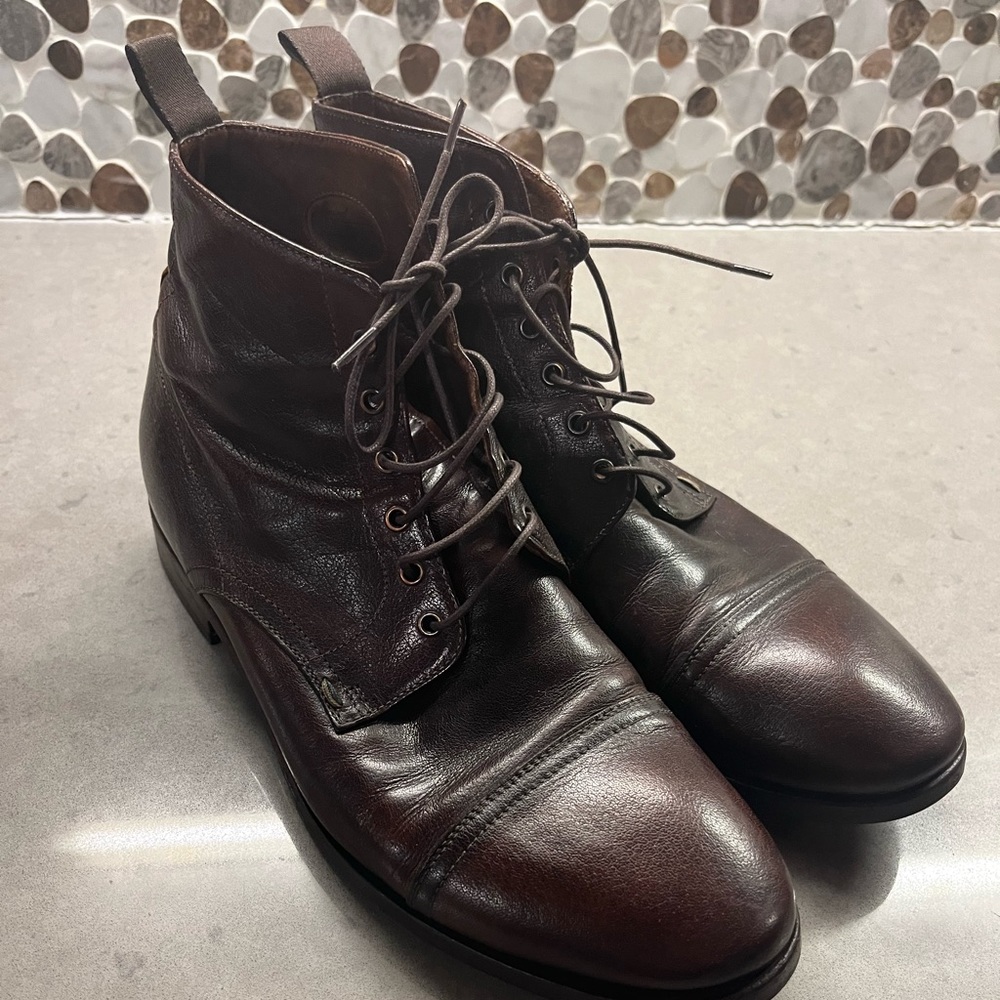 Authentic, Barely worn Paul Smith Army Boots. Beautiful, genuine Italian leather